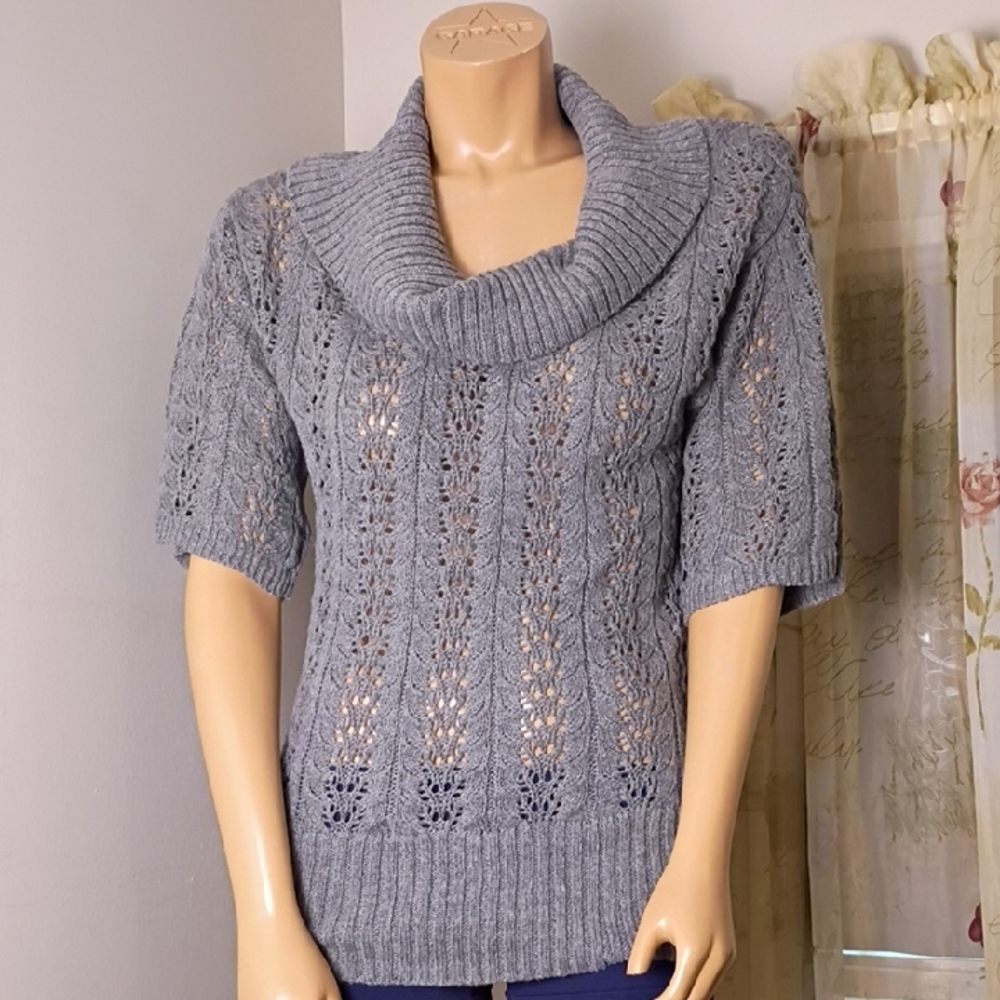MONROE Gray Turtleneck Sweater with Short Sleeves Size S‎